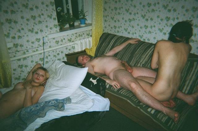 Групповой секс в исполнении раскрепощенной молодежи 7 фотография